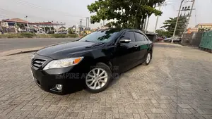 Toyota Camry XLE V6 4dr Sedan (3.5L 6cyl 6AM) 2010 Black
