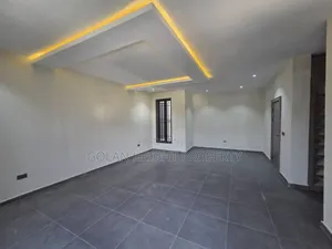 5bdrm Townhouse/Terrace in News Engineering, Dawaki for Sale
