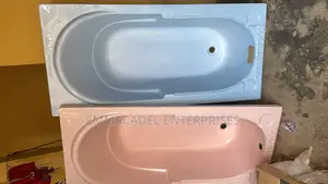 5ft Thick Fiber Bathtub