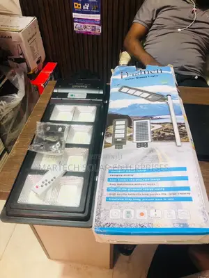 800w Dashiell Solar Street Light 8 Eye