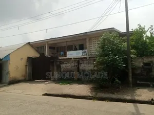 3bdrm Block of Flats in Akpan Esinne, Uyo for sale