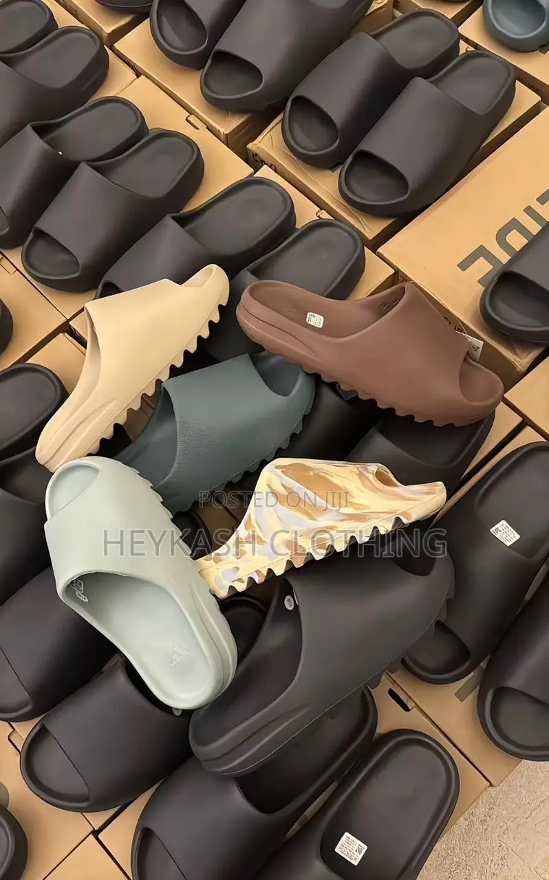 Yeezy Slide