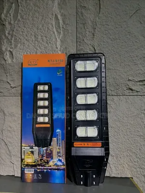 500 Watt Solar Streetlights