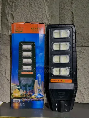 500 Watt Solar Streetlights