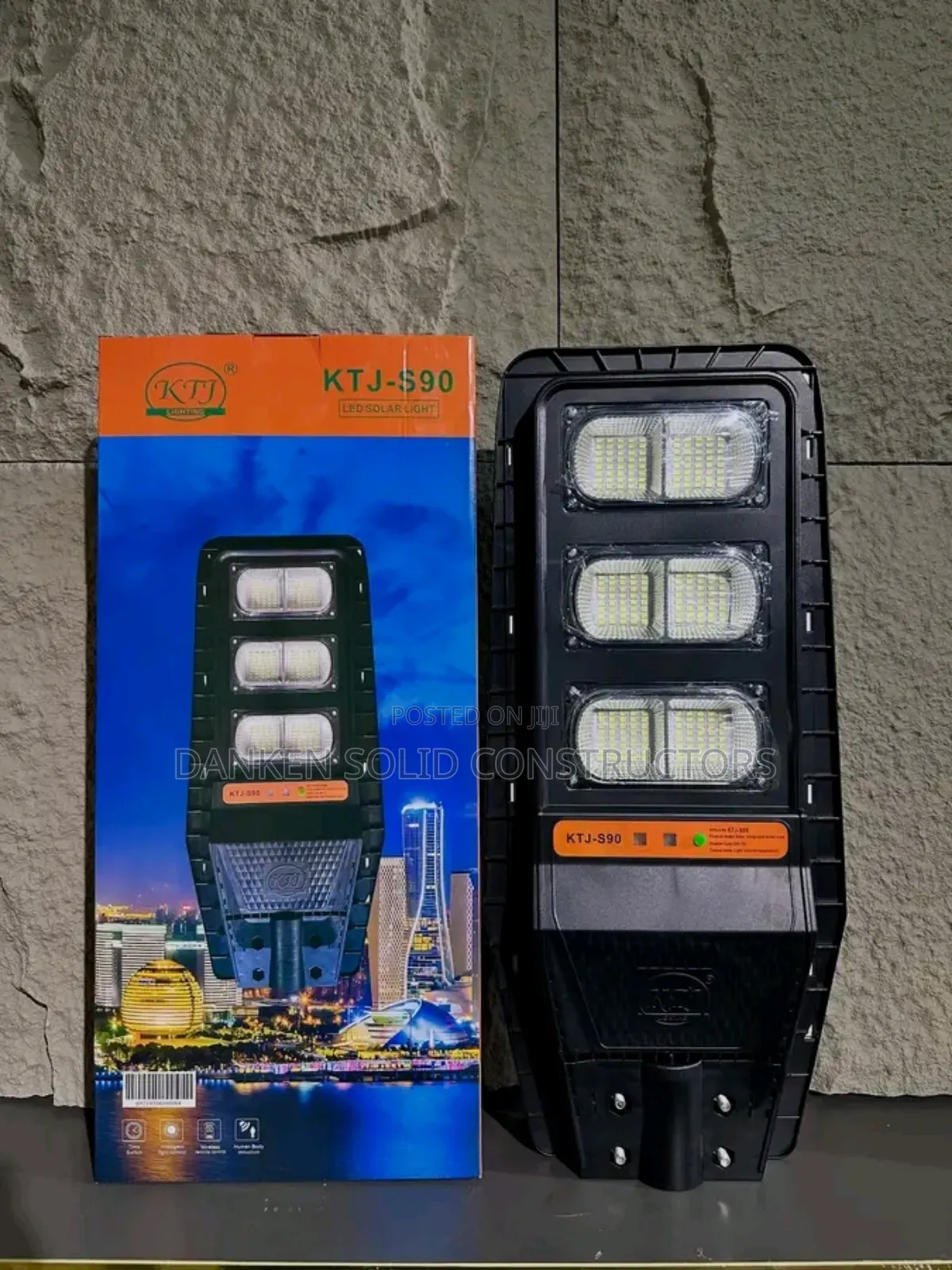 500 Watt Solar Streetlights