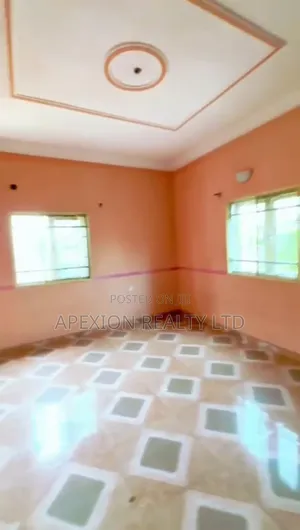 3bdrm Apartment in Woji Estate for rent
