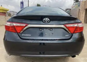 Toyota Camry SE w/Special Edition Pkg (2.5L 4cyl 6A) 2016 Blue