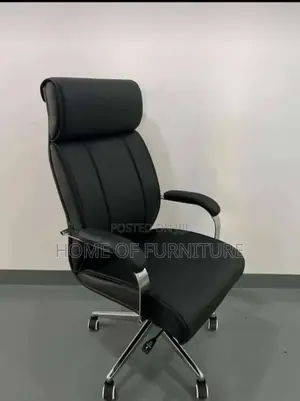 Executive Office Swivel Chair With Headrest – Premium Leather Chair –