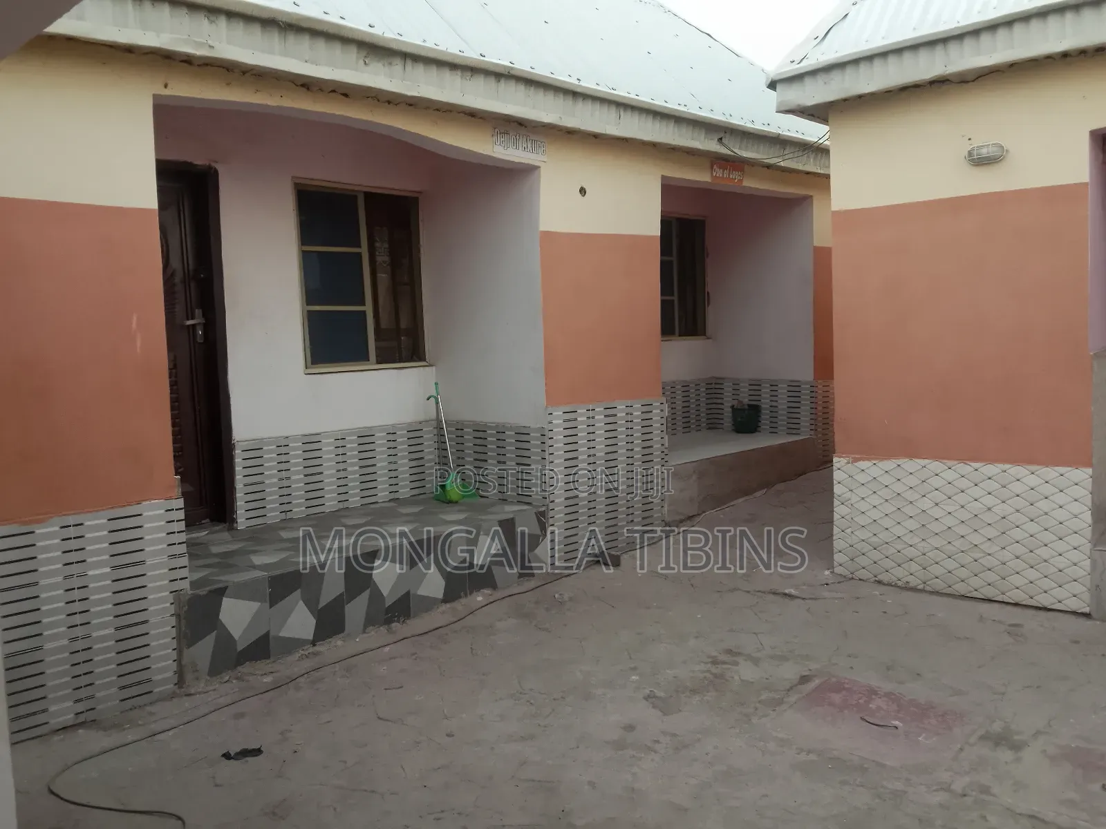 10 Units Self Contained