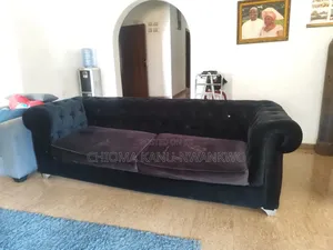 Chair / Sofa