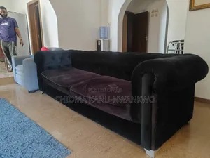 Chair / Sofa