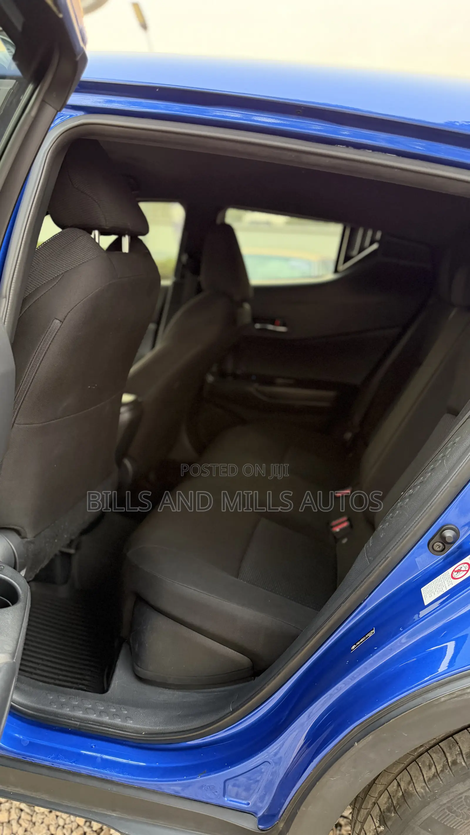 Toyota C-HR XLE FWD 2019 Blue
