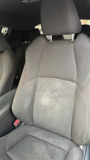 Toyota C-HR XLE FWD 2019 Blue