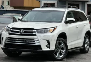 Toyota Highlander Limited 4dr SUV AWD (3.5L 6cyl 6A) 2015 White