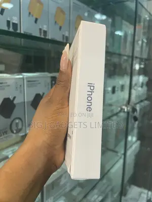 New Apple iPhone 13 128 GB