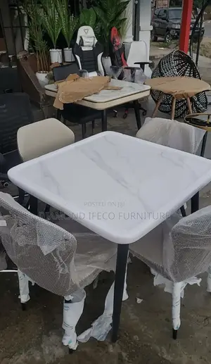 Marble Dining