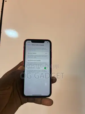 Apple iPhone 11 64 GB Red