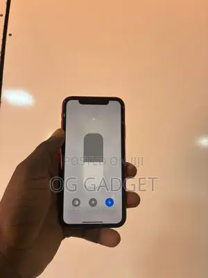 Apple iPhone 11 64 GB Red