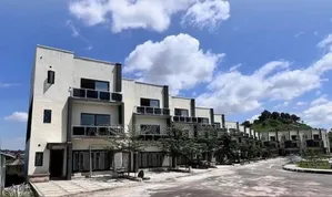 Furnished 4bdrm Duplex in Karmo / Jiwa for sale