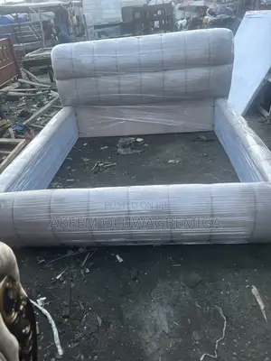 6by6 Bubble Bedframe