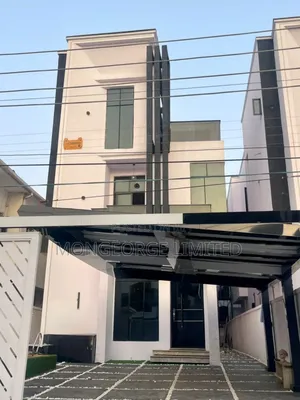 5bdrm Duplex in Chevron for sale