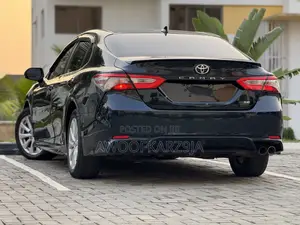 Toyota Camry SE (2.5L 4cyl 8A) 2019 Black