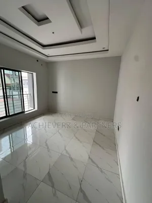 4bdrm Duplex in Gaduwa for sale