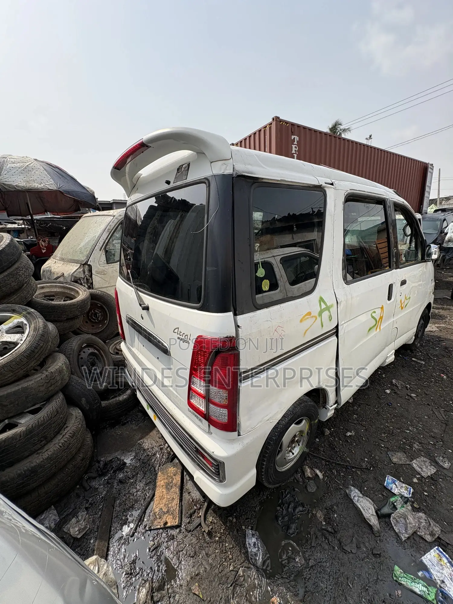 Daihatsu Hijet 2007 White