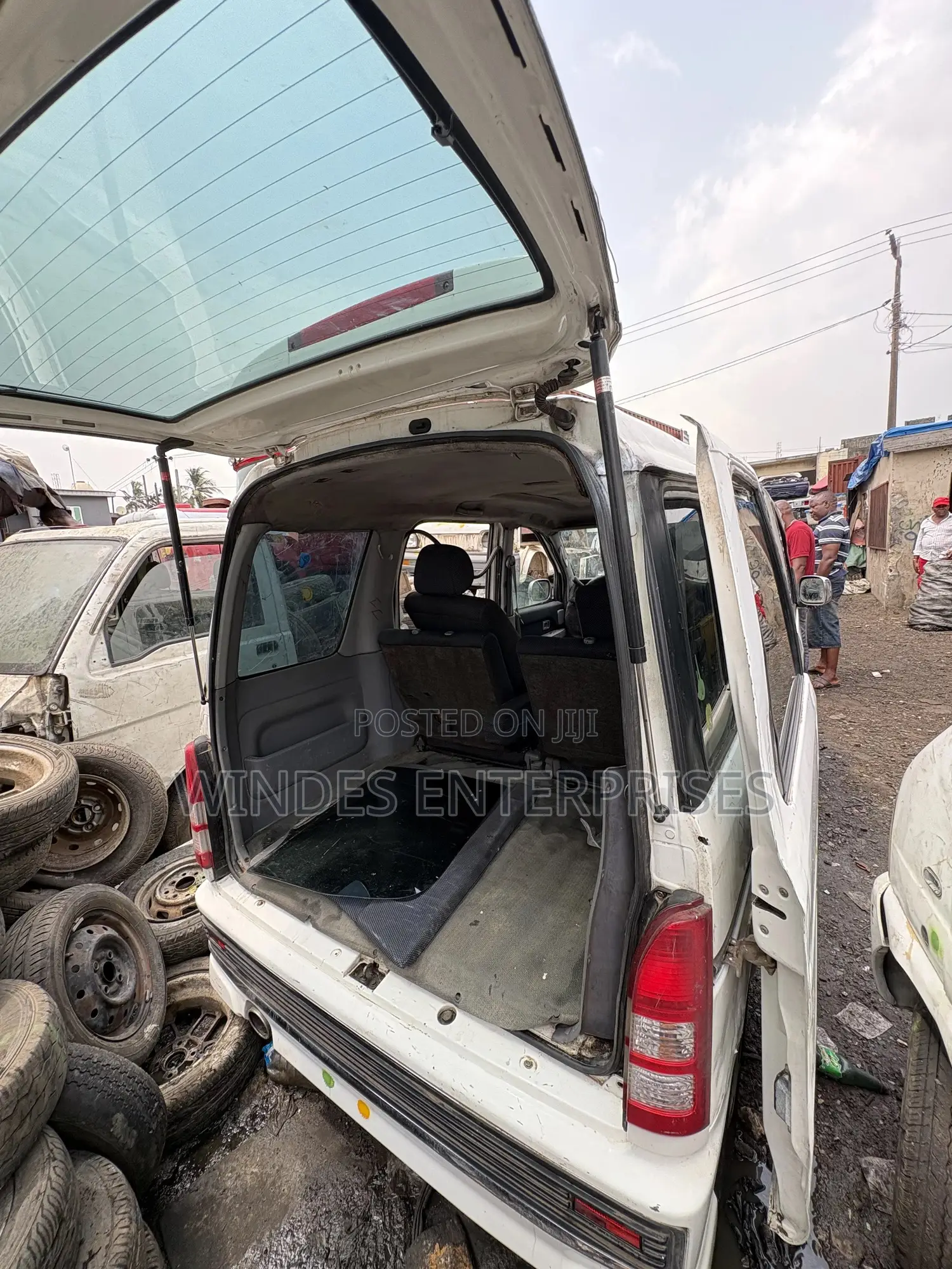 Daihatsu Hijet 2007 White
