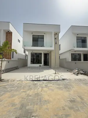 4bdrm Duplex in Chevron for sale