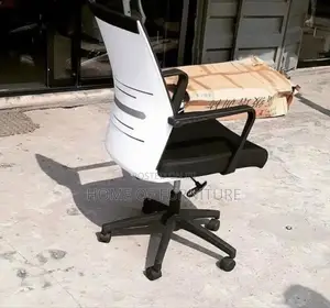 Executive Swivel Chair With Headrest – Premium Office Chair –