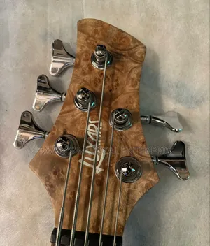 Luxars S-B60 Modern Active Bass Guitar
