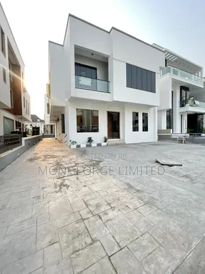 5bdrm Duplex in Ikota for sale