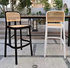 Barstool – Premium Commercial Bar Stool for Restaurant or Hom