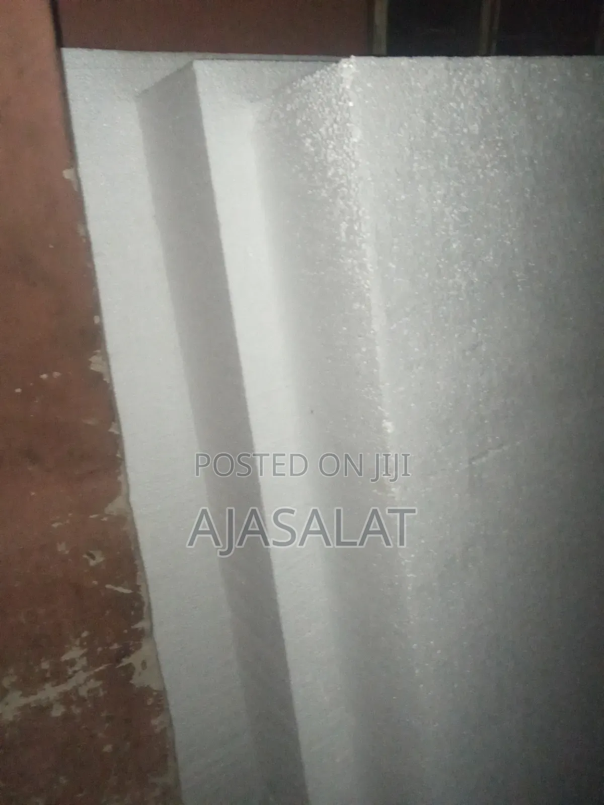 Polystyrene Bord and Parapet