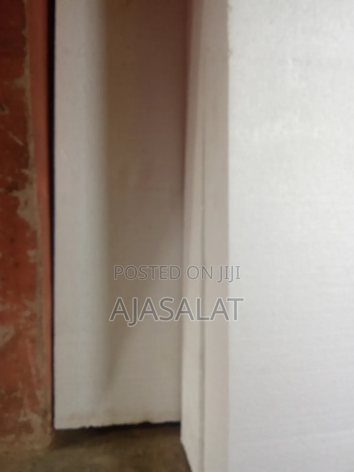 Polystyrene Bord and Parapet