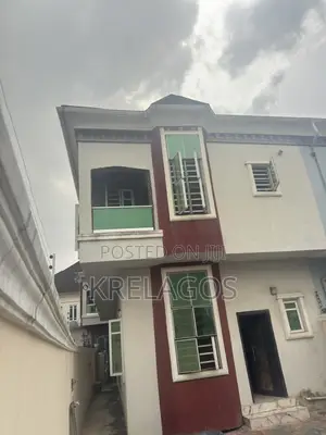 4bdrm Duplex in Ikota for sale
