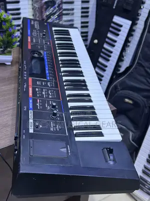 Roland Juno Di Mobile Synthesizer With Song Player