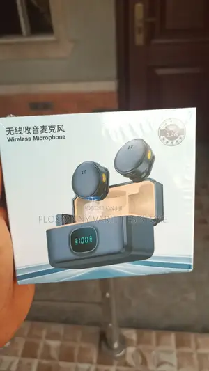 Rechargeable Wireless Dual-Vocal Pro Microphone With Charging Case