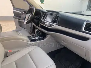 Toyota Highlander 2015 Gray