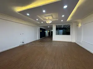 3bdrm Block of Flats in Lekki Luxury Flats for rent