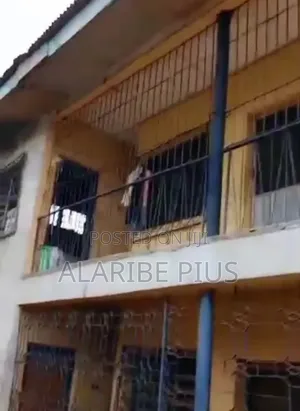 930 SQM Residential Land/Old Houses 4 Sale at Aba/Owerri Rd Aba.