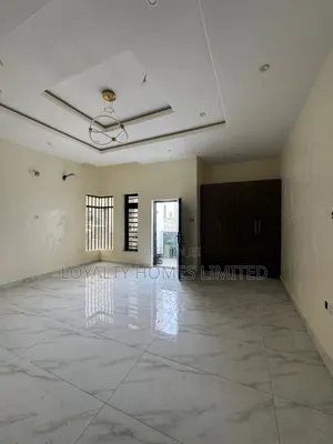 4bdrm Duplex in Surulere for sale