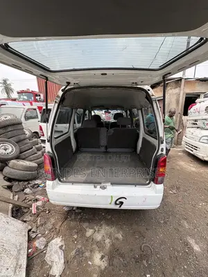 Suzuki Every 2008 White