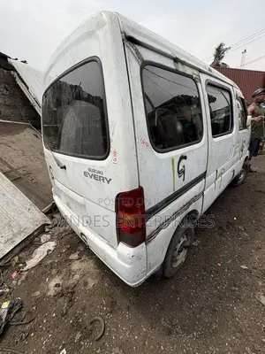 Suzuki Every 2008 White