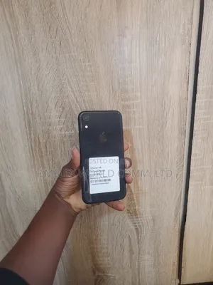 Apple iPhone XR 64 GB Black