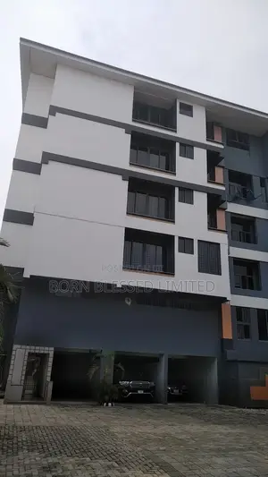3bdrm Block of Flats in Victoria Island for sale
