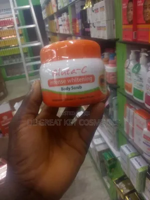 Gluta C Intense Whitening Body Scrub