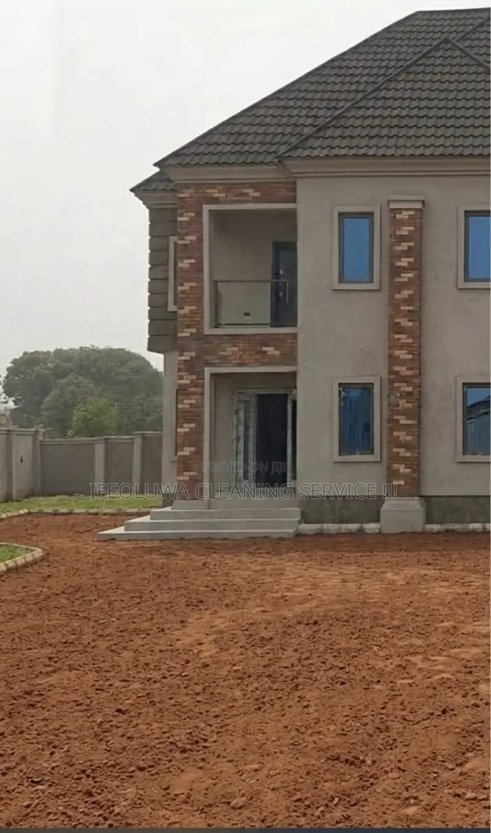 New Building Cleaning
