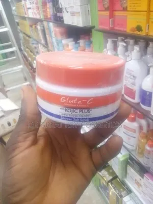 Gluta C With Kojic Plus Whitening System Shower Salt Scrub